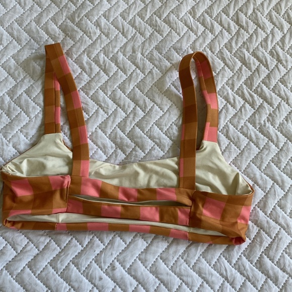 L*Space LSPACE X SEAESTA SURF Jess Bikini Swim Top size small - Picture 2 of 3